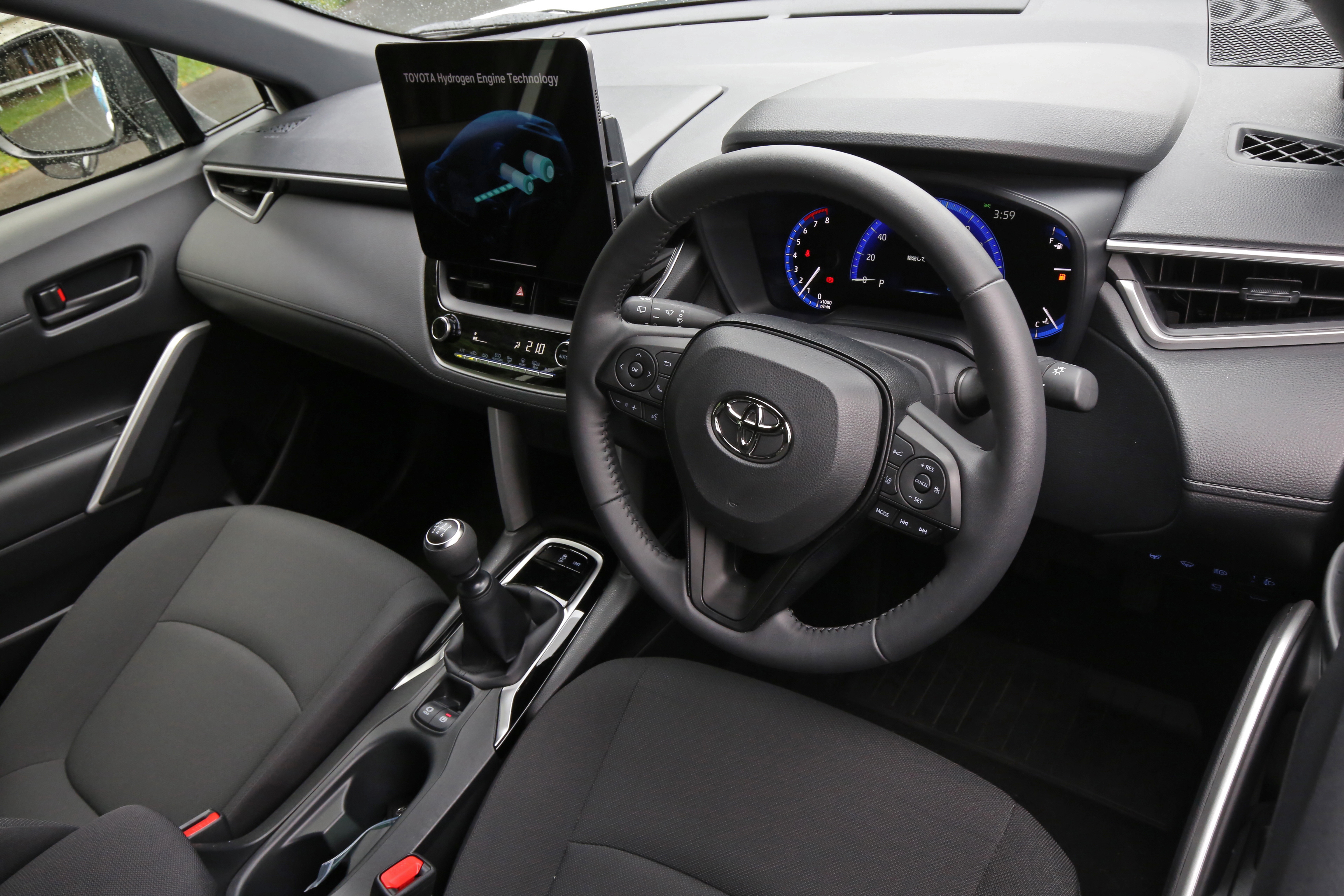 El prototipo Corolla Cross Hydrogen Concept subraya la estrategia múltiple de Toyota hacia las emisiones cero