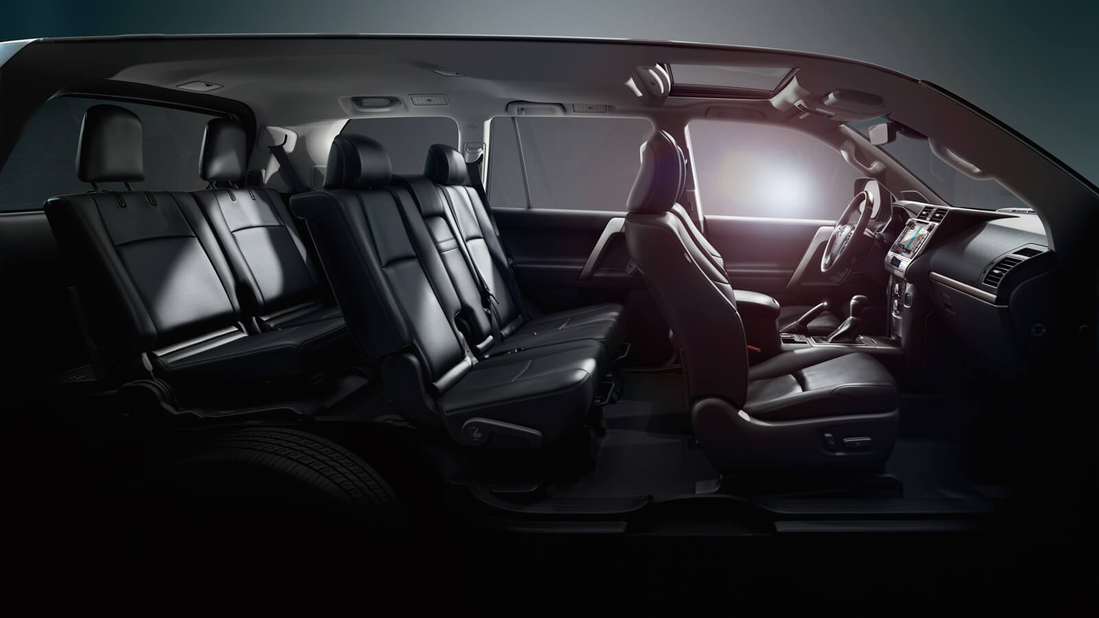 Vista lateral interior del Toyota Land Cruiser