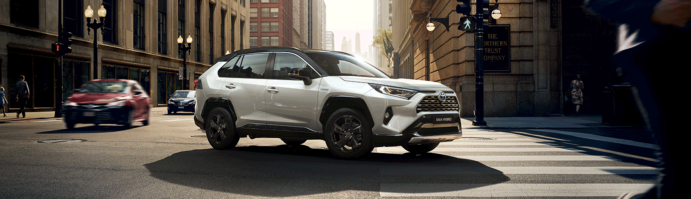 Toyota Rav 4 en la ciudad