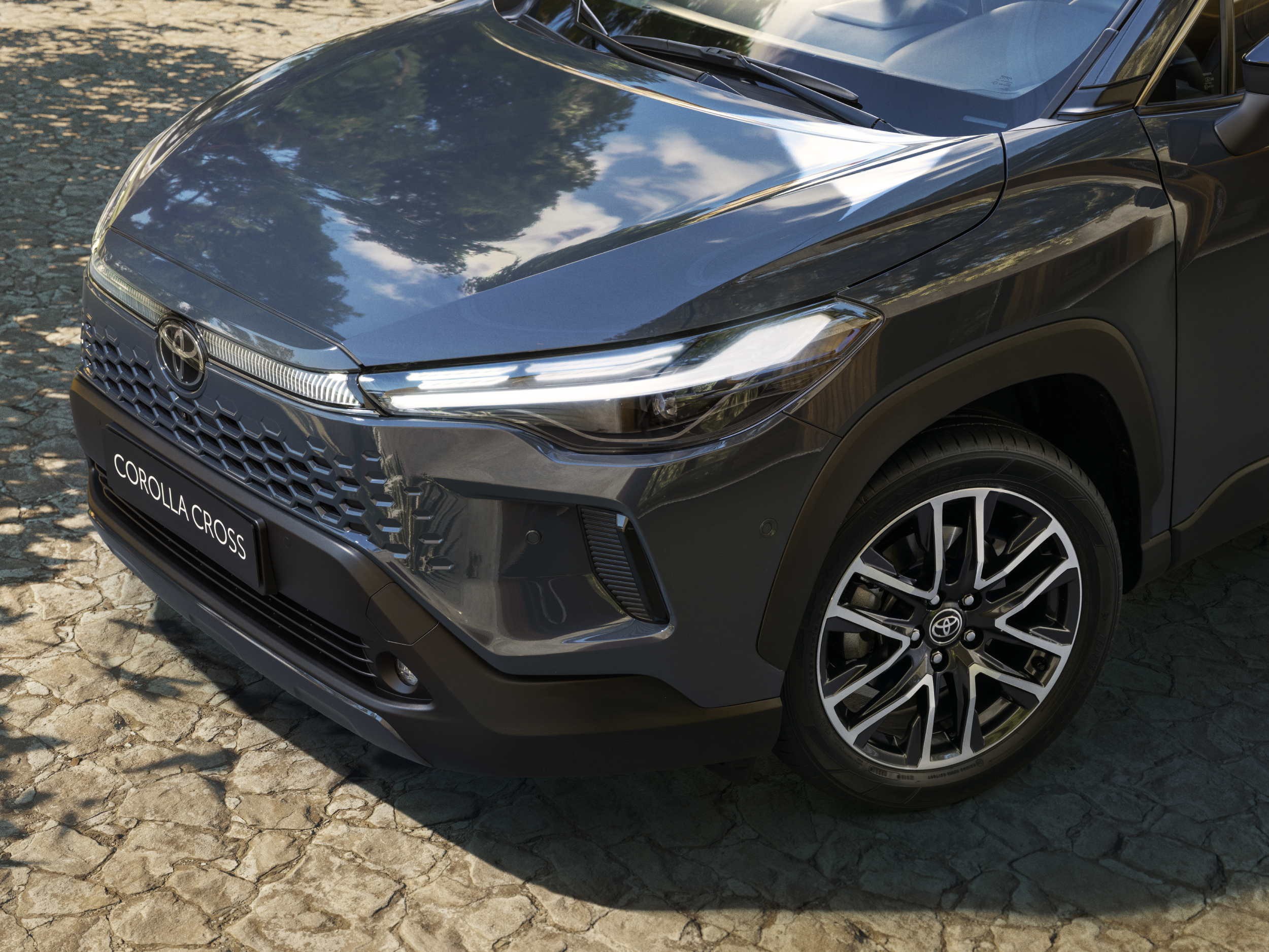 Corolla Cross (M5)
