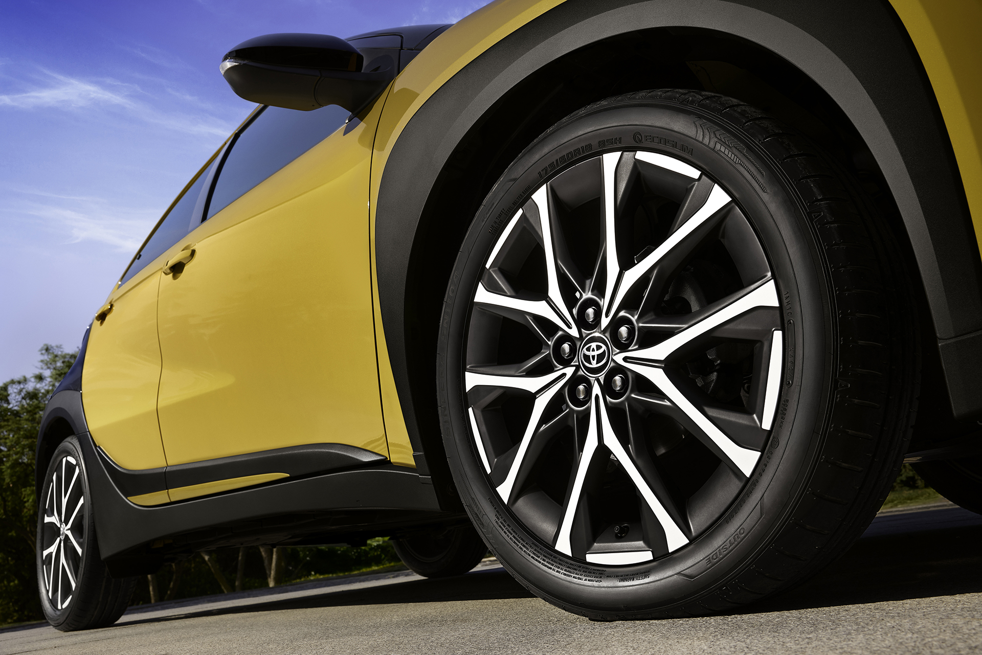 Nuevo Aygo X Cross Exterior