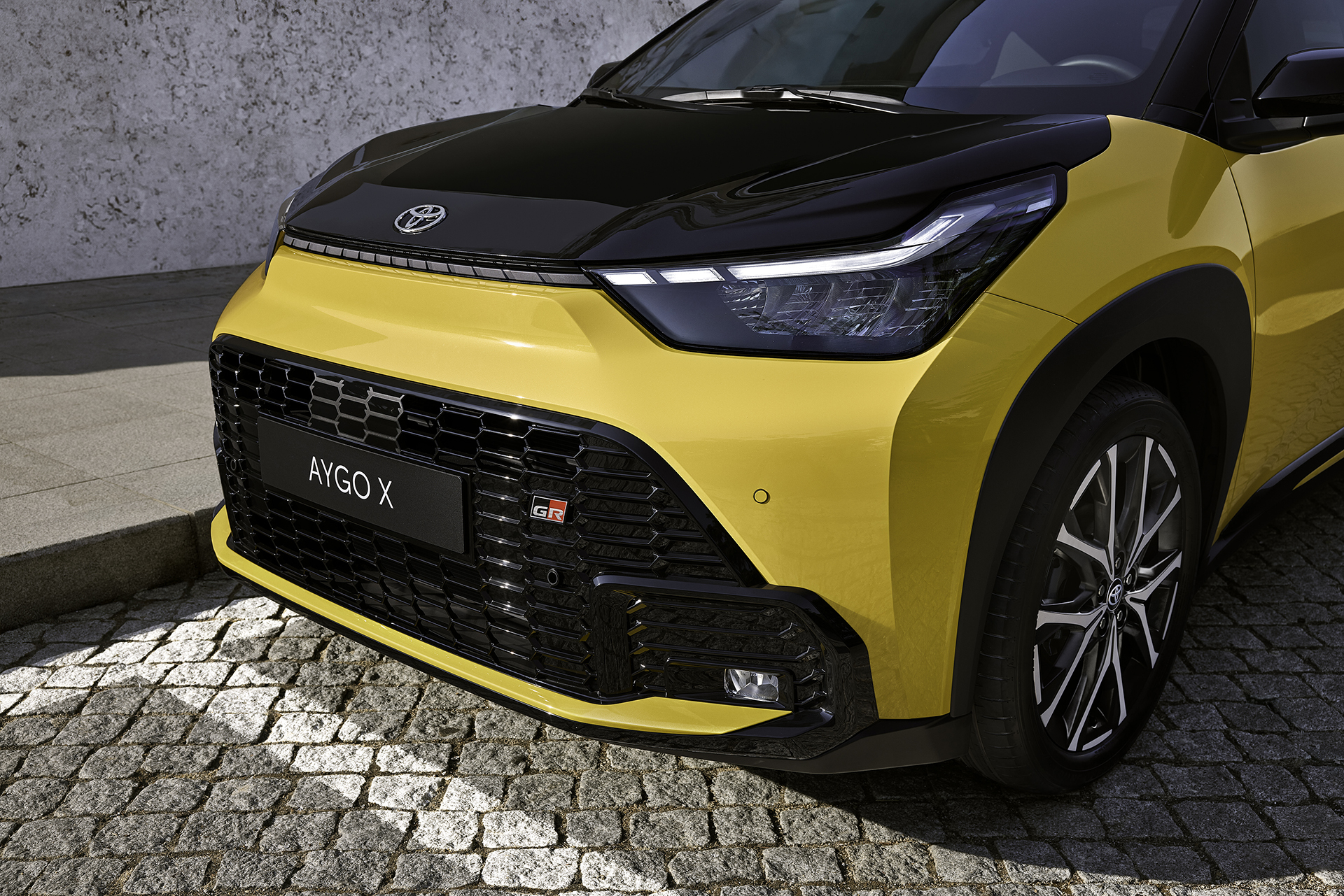 Nuevo Aygo X Cross Exterior