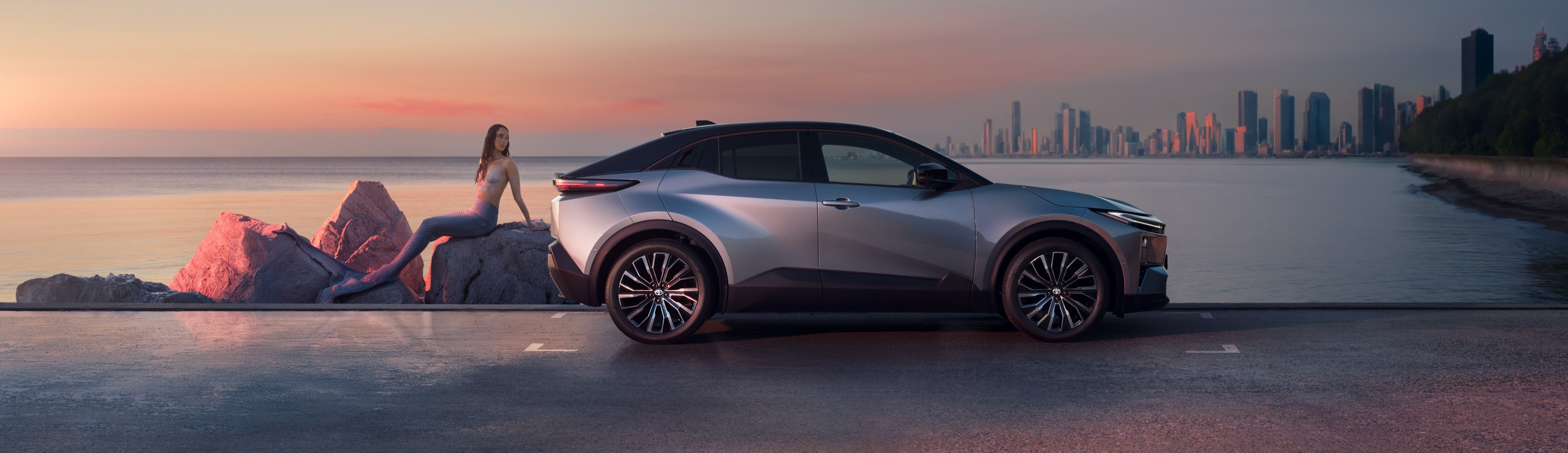Nuevo Toyota C-HR+ New
