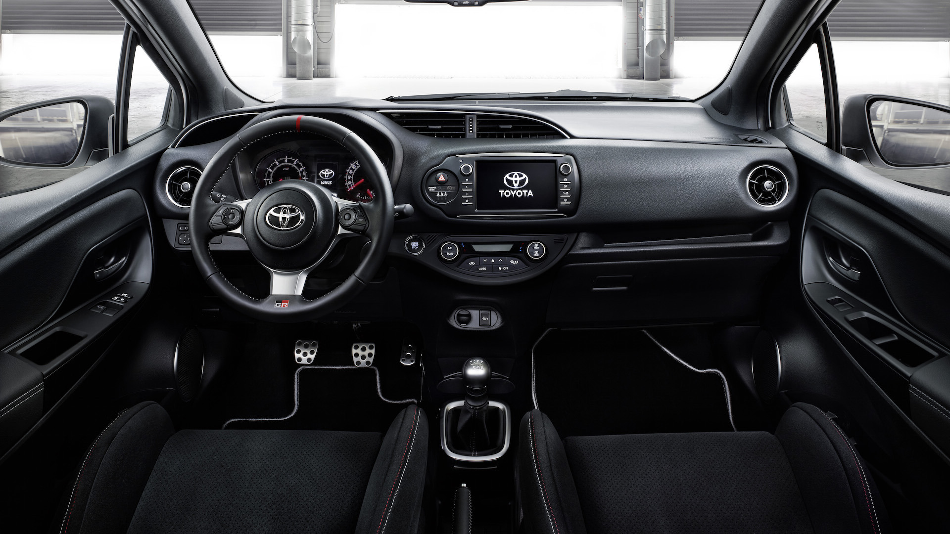 Interior Yaris GRMN