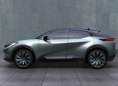 Un guiño al futuro: presentado el prototipo del todocamino compacto Toyota bZ
