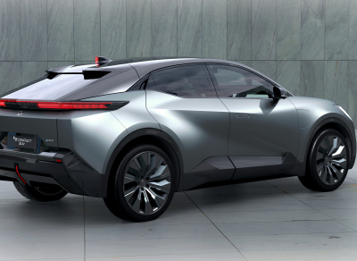 Un guiño al futuro: presentado el prototipo del todocamino compacto Toyota bZ