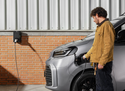 Toyota Professional se renueva en toda la gama y motorizaciones