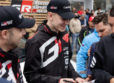 Toyota Canarias y TOYOTA GAZOO Racing conquistan a la afición en Las Palmas de Gran Canaria.