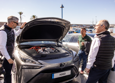 Entrega de 30 Toyota Mirai de hidrógeno a H2GO Rent