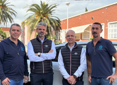 Toyota Canarias acerca la tecnología del hidrógeno y el Toyota Mirai al IES Ana Luisa Benítez