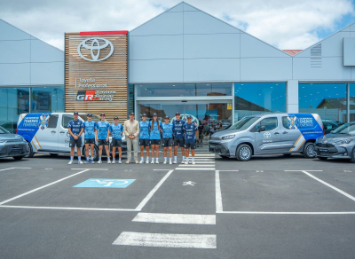 El CD Tenerife Femenino ya tiene sus vehículos oficiales para la temporada 2026/27