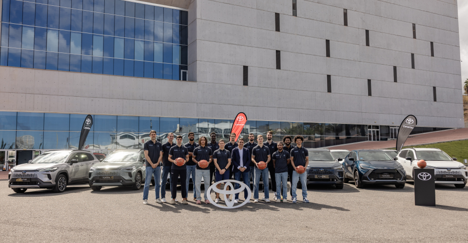 El Dreamland Gran Canaria estrena los nuevos Toyota Corolla Cross Hybrid