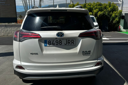 RAV4