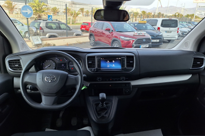 Proace Verso